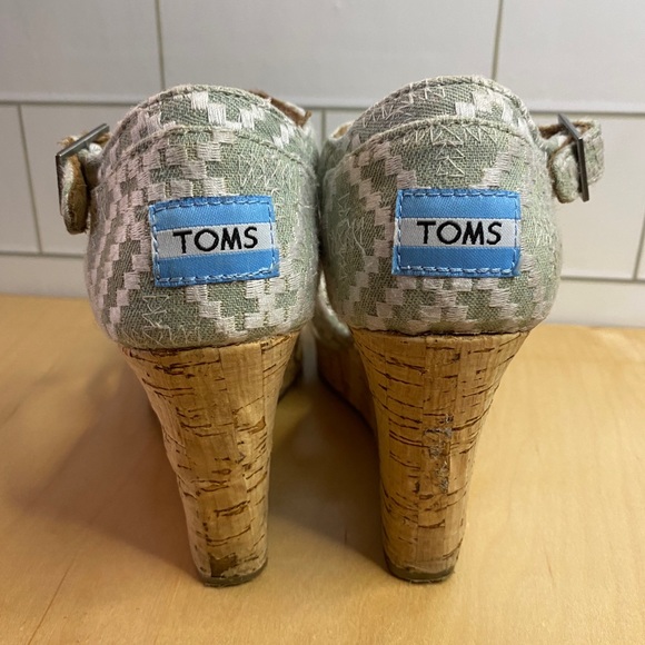 Tom’s Sienna seafoam Green wedge Sandals - Picture 5 of 7